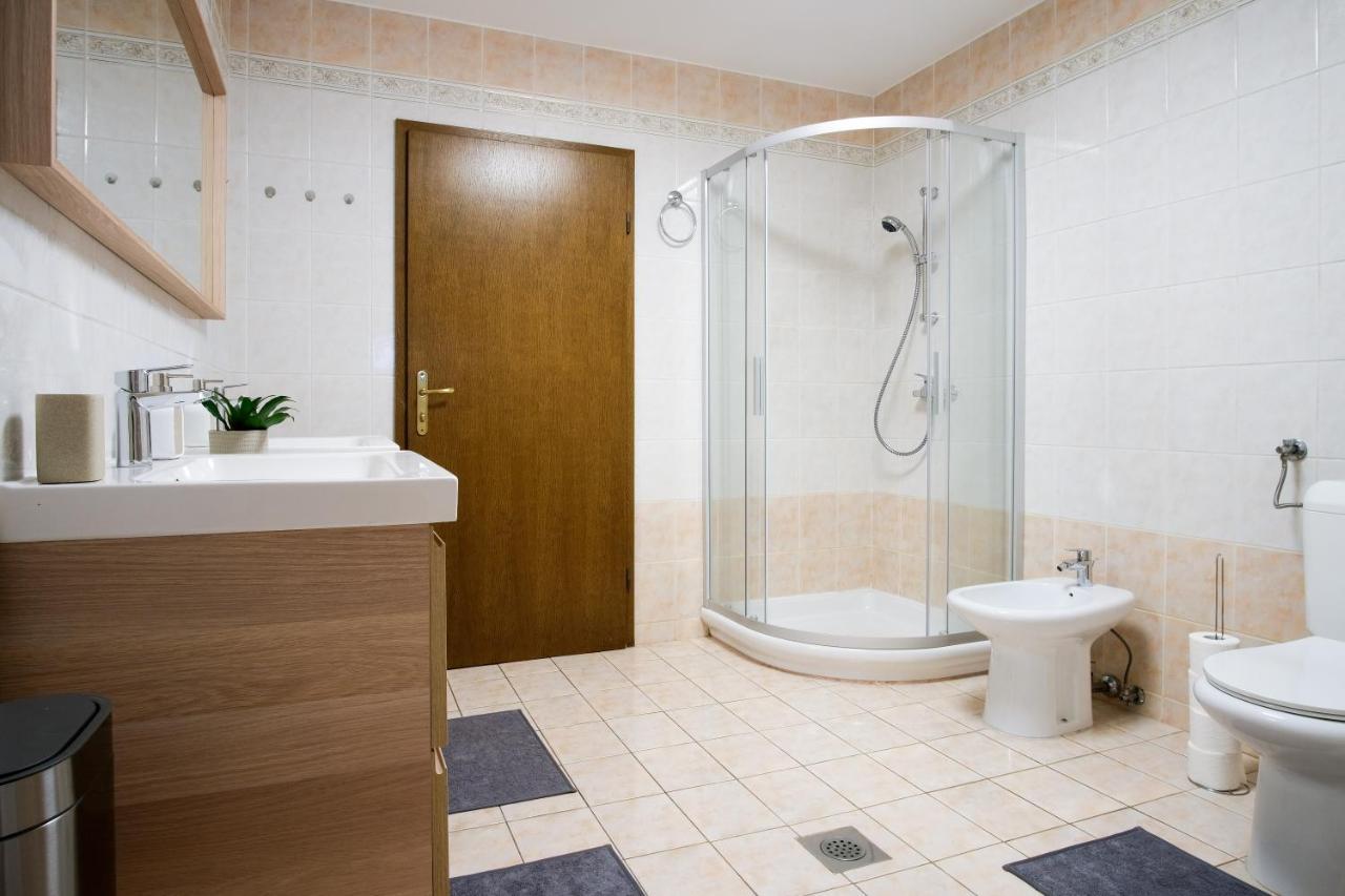 M16 Spacious And Bright Apartment Ljubljana Exterior photo